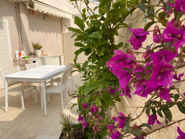 Na foto é possível ver o objeto La Terrazza sul Borgo localizado na cidade de Maccarese.