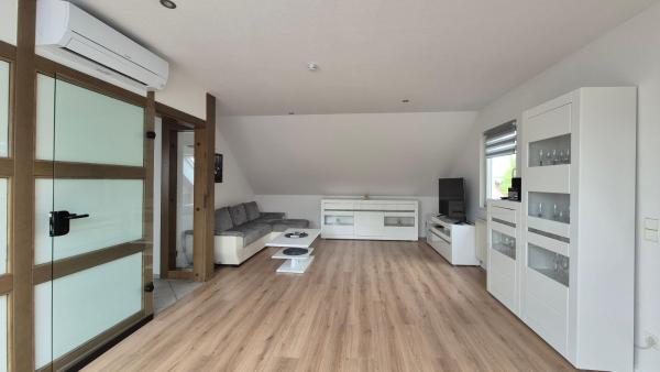 A la foto es mostra l'objecte Helle Ferienwohnung auf 80 qm situat a la ciutat de Freiroda.