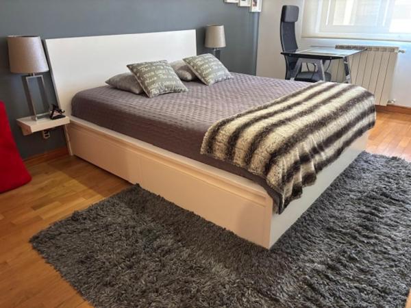 Na fotografii je vidět objekt Opportunity Room Suite Cascais Guia nacházející se ve městě Cascais.