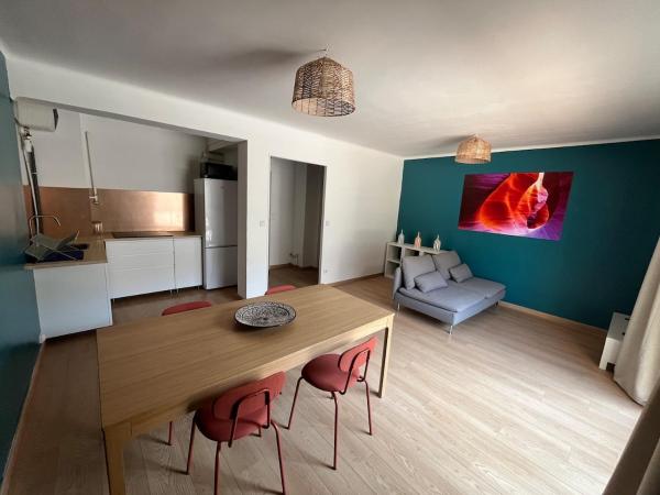 Bel appartement climatisé avec balcon en centre-ville, Marseille