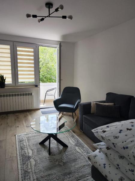 Na zdjęciu widoczny jest obiekt APARTAMENT KASZMIR w KRÓLEWSKIM SANDOMIERZU położony w mieście Sandomierz.