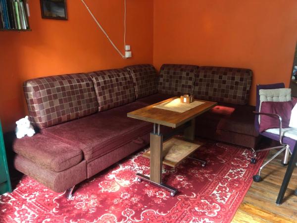 Authentic apt in a rustic house, best for a person or couple, Riga