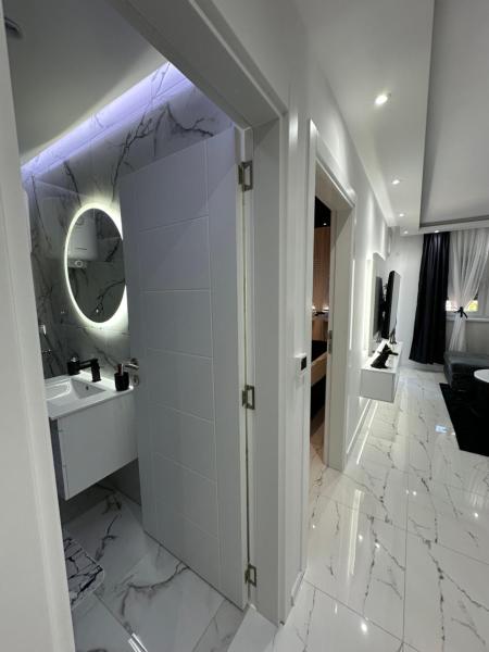 Nella foto è visibile l'oggetto Apartment Aristos situato nella città di Modriča.