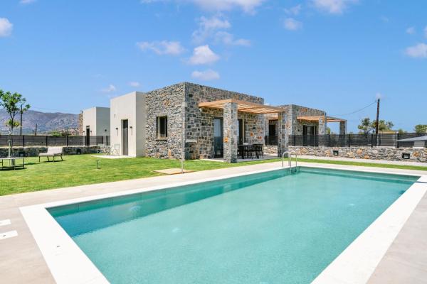 På billedet ses objektet Olearia Villas beliggende i byen Kavrokhórion.