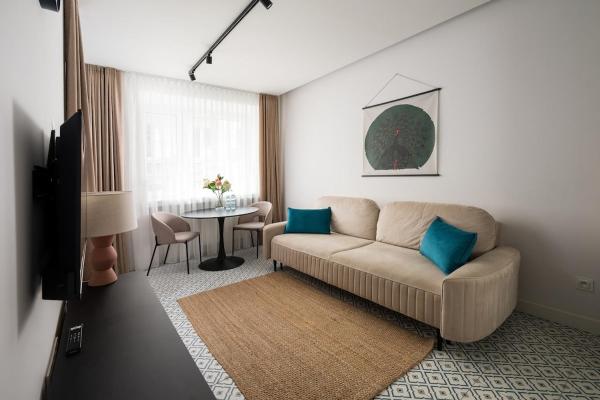 Heart of Downtown Pretty Studio, Warsaw