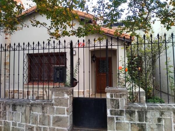 A la foto es mostra l'objecte Casa 12 de Octubre - Cerca del Alto NOA situat a la ciutat de Salta.