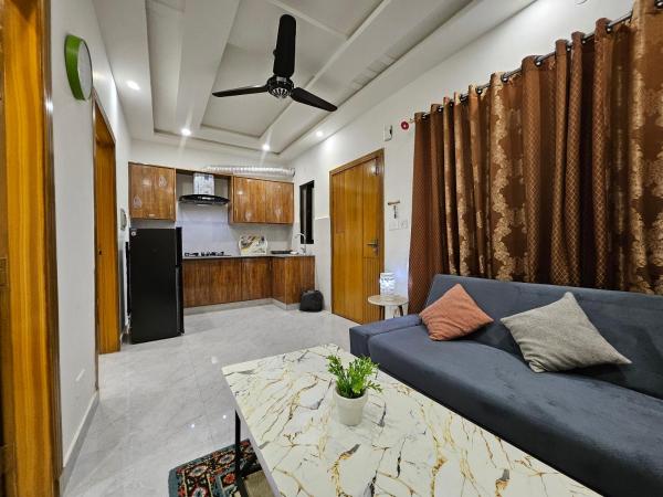 StayNova - Transit Apartment near Motorways & Airport, Islamabad
