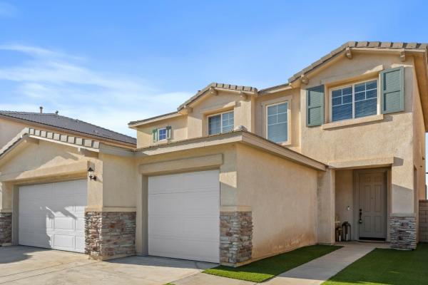 A la foto es mostra l'objecte Desert Family Oasis 4BR Near Trails Attractions situat a la ciutat de Palmdale.