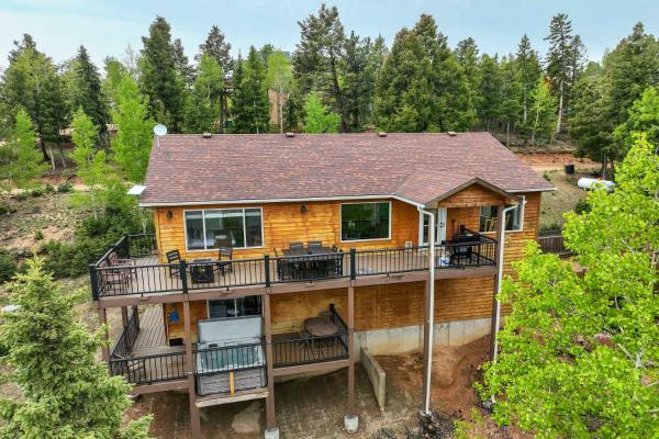 Cedarstone Lodge Luxe Mountain Retreat W Hot Tub - Green Mountain Falls, CO
