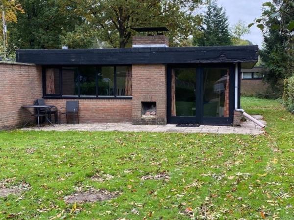 På billedet ses objektet Bungalow in Sonnevijver - Hoge kempen beliggende i byen Lanaken.