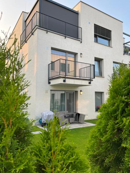 På bilden syns objektet Green Resort Apartment som ligger i staden Hrubá Borša.