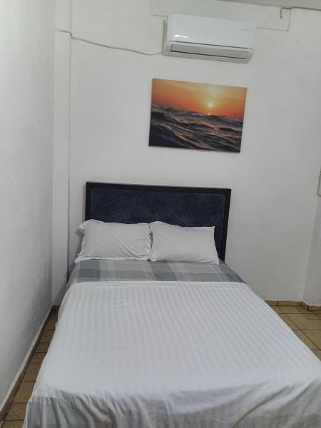 A la foto es mostra l'objecte Barato y cómodo excelete ubicación Delfines situat a la ciutat de Manzanillo.