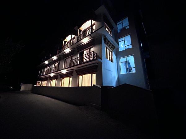 A la foto es mostra l'objecte Royal Nangso guest house situat a la ciutat de Leh.