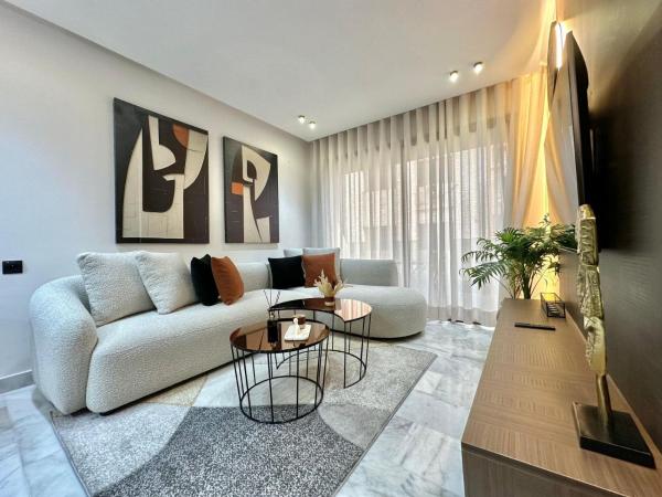Cosy Central Studio with balcony Maarif - Near Twin Center, Casablanca