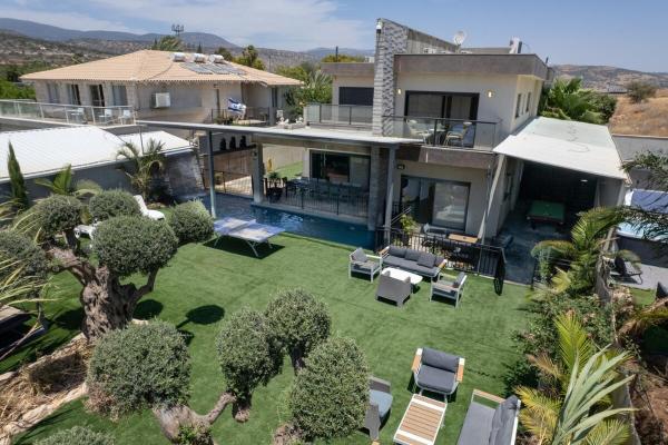 Φωτογραφία 2: ויקטוריה - ווילה מהממת עם ממד ובריכה פרטית בכלנית