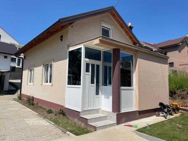 Nella foto è visibile l'oggetto Sara Apartments Plav situato nella città di Plav.