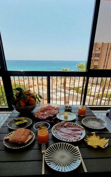 A la foto es mostra l'objecte Moderno Apartamento Colon con Vistas al Mar Calpe situat a la ciutat de Calp.
