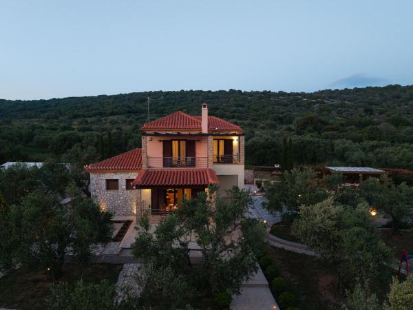 A la foto es mostra l'objecte Villa Callisti situat a la ciutat de Pídhasos.