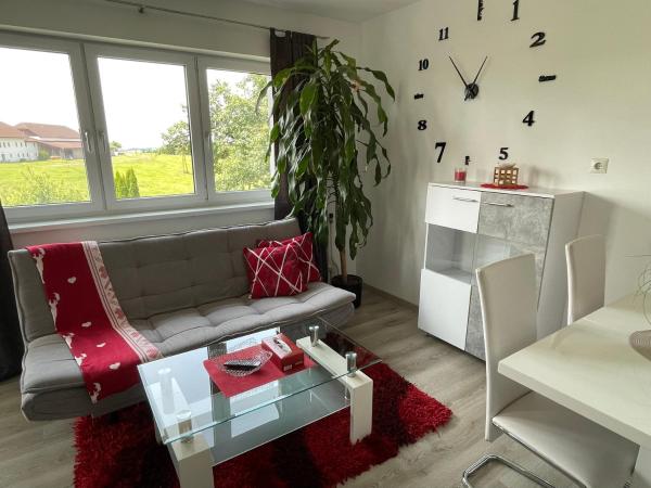 Nella foto è visibile l'oggetto Haus im Grünen situato nella città di Rechberg.