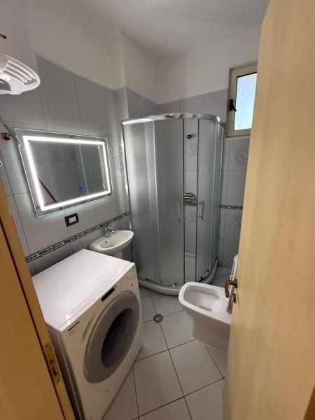 Na fotografii je vidět objekt Sunset Apartment nacházející se ve městě Durrës.