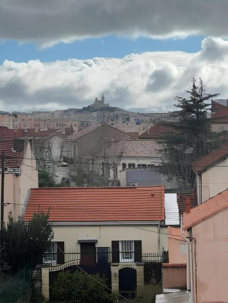 T3 résidence fermée avec parking, Marsiglia