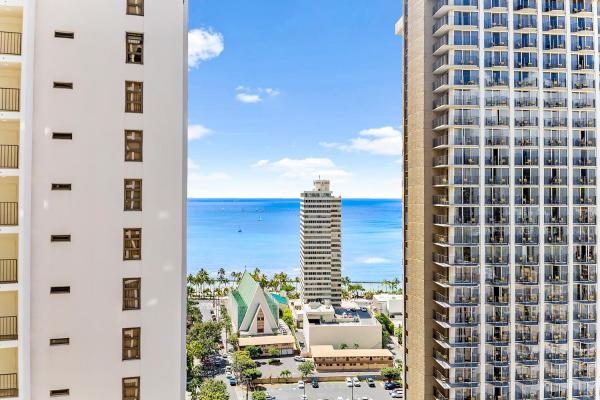 Foto 7: Bright ocean view condo with lanai near the beach