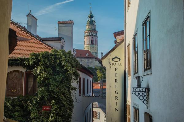 Op de foto is het object Hotel Peregrin te zien, gelegen in de stad Český Krumlov.