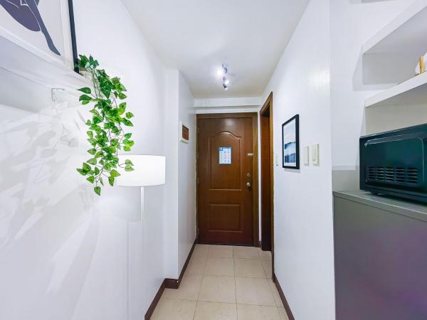 1BR Condotel Ridgewood Towers Near Airport #RW03-1, Манила