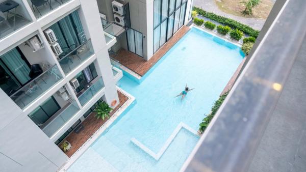 A la foto es mostra l'objecte Deluxe Sea View Patong 1BR situat a la ciutat de Amphoe Kathu.