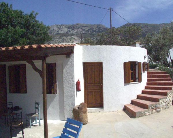 Na foto é possível ver o objeto Haus in Privatgrundstück bei Amaniou localizado na cidade de Kos Town.