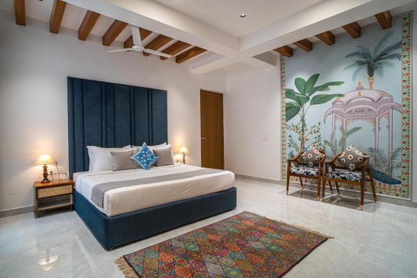 A la foto es mostra l'objecte Alaya Stays Udgam Vilas 3-BHK With Jacuzzi situat a la ciutat de Rājpur.
