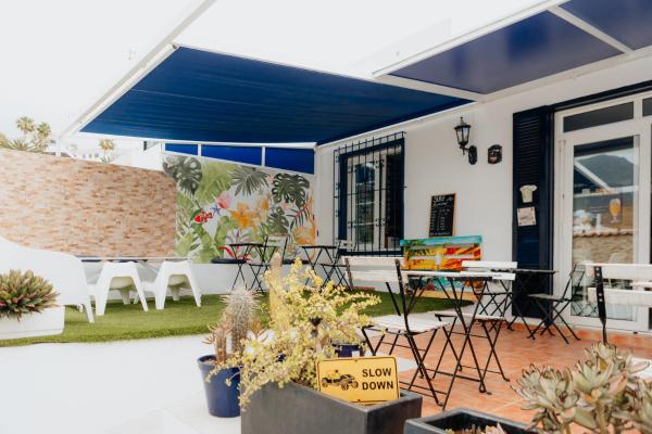A la foto es mostra l'objecte Endless Summer Hostel situat a la ciutat de Adeje.