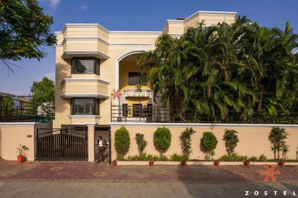 Nella foto è visibile l'oggetto Zostel Indore situato nella città di Indore.