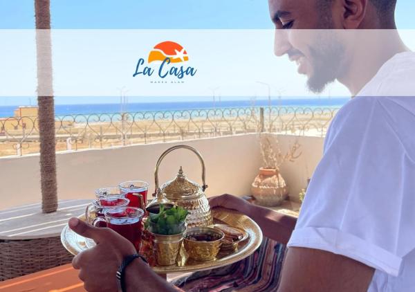 På billedet ses objektet La Casa Guest House beliggende i byen Marsa Alam City.