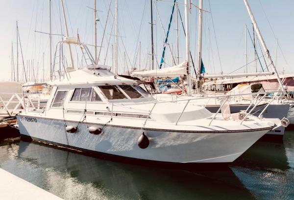På billedet ses objektet IPHARRA - Bateau à quai beliggende i byen Sète.