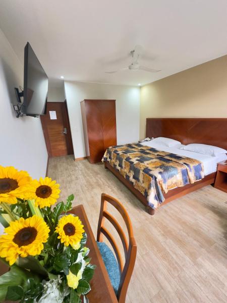 Hotel Esencia Suites - Lima