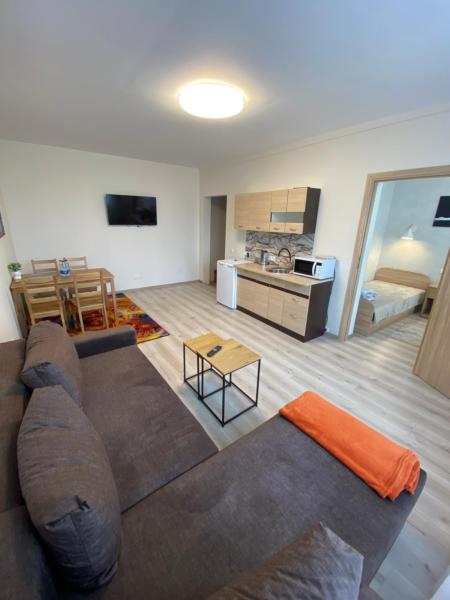 På billedet ses objektet Apartamentai Rusnėje, žvejų ir paukščių rojuje beliggende i byen Rusnė.