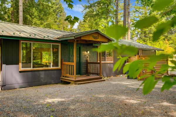 Foto 8: PackShack - Cozy Ski Cabin Mins from White Pass home