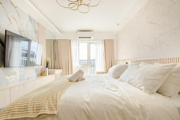 Hotel Like Staycation Near Airport and MOA Porongs Oasis, Манила