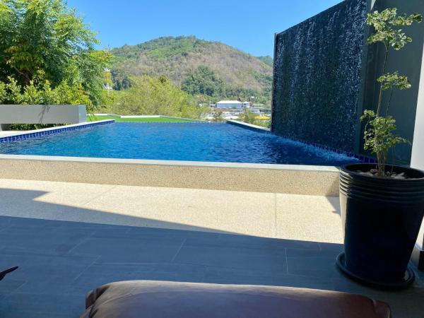 A la foto es mostra l'objecte Viewpoint Villa with Private Infinity Pool - 2BR situat a la ciutat de Rawai Beach.