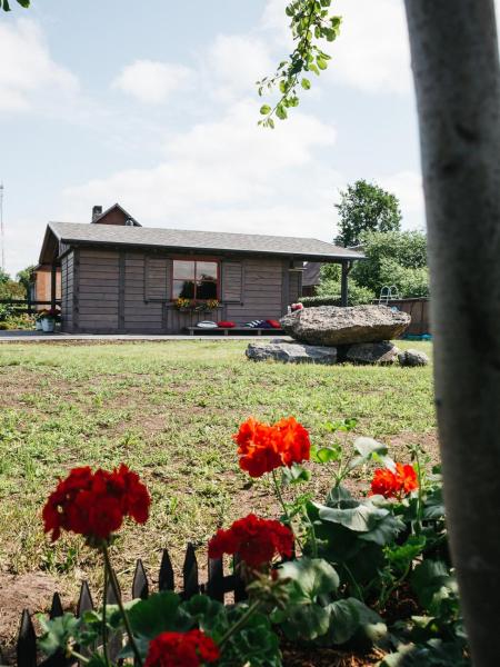 Goldingen Stone Retreat - Hot Tub and Nature, Kuldīga
