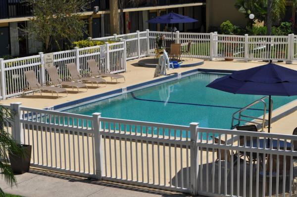 Foto 8: Ramada by Wyndham Cocoa