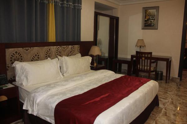 A la foto es mostra l'objecte Hunters Royal Hotel situat a la ciutat de Trofwi.