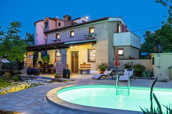 Villa Ivona With Pool - Krk, Hırvatistan