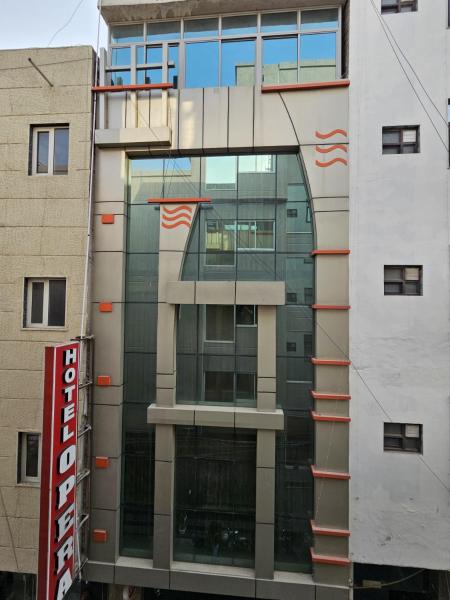 Hotel Opera Near YASHOBHOOMI & AIRPORT, New Delhi