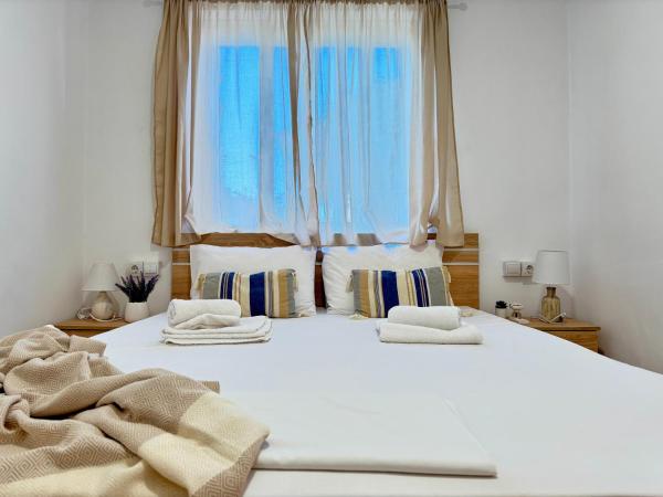 Foto 2: Bright & Spacious Apartment in Kos Town, Near the Beach - No 3