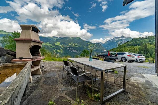 A la foto es mostra l'objecte Cozy Studio With Terrace Bbq Mountain View situat a la ciutat de Ober Stafel.