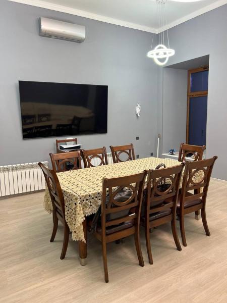 A la foto es mostra l'objecte Play and Party Apartment-PS5-Bar Zone - Центр situat a la ciutat de Odessa.