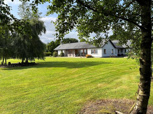 A la foto es mostra l'objecte Ballycorrigan Lodge Luxury house for up to 12 guests situat a la ciutat de Silvermines.