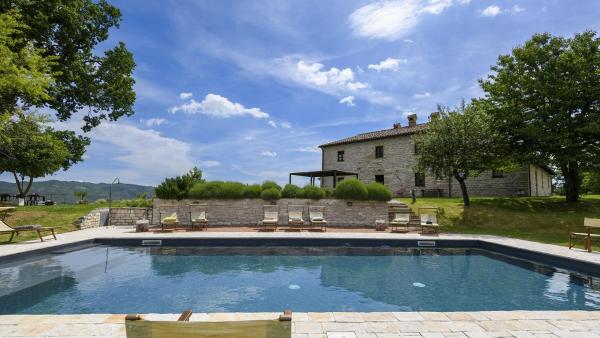 Na fotografii je vidět objekt Checello 12 by Marche Holiday Villas nacházející se ve městě Cagli.